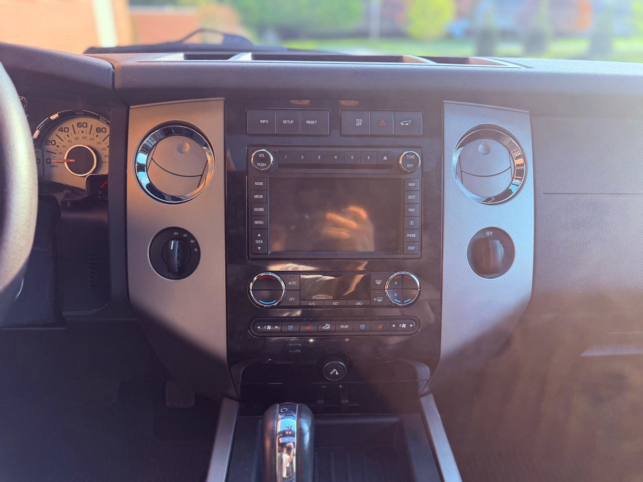 Used 2014 Ford Expedition EL Limited w/ Equipment Group 301A image 26