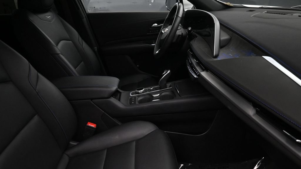 Certified 2024 Cadillac XT4 Sport w/ Cold Weather Package FWD image 2