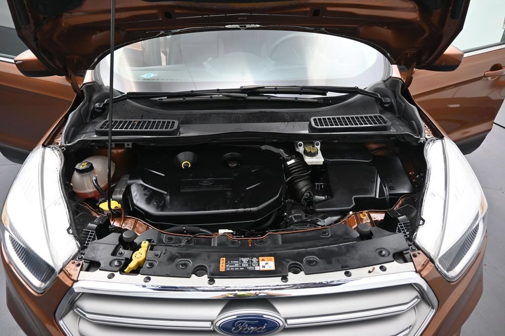Used 2017 Ford Escape SE AWD/4WD image 29