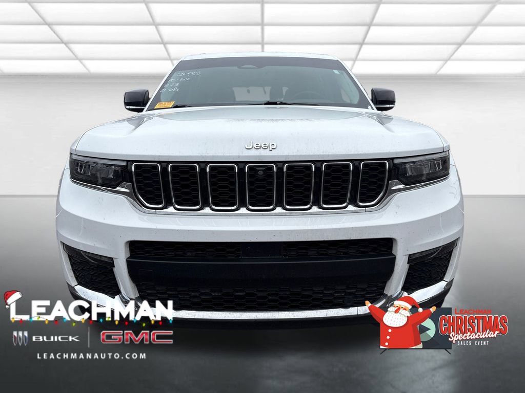 Used 2022 Jeep Grand Cherokee L Limited w/ Luxury Tech Group II image 10