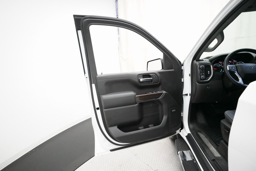 Used 2019 Chevrolet Silverado 1500 RST w/ All-Star Edition image 27