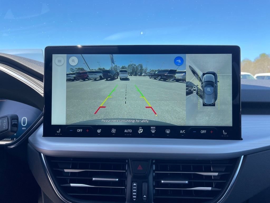 New 2025 Ford Escape SE w/ PHEV Premium Package image 4