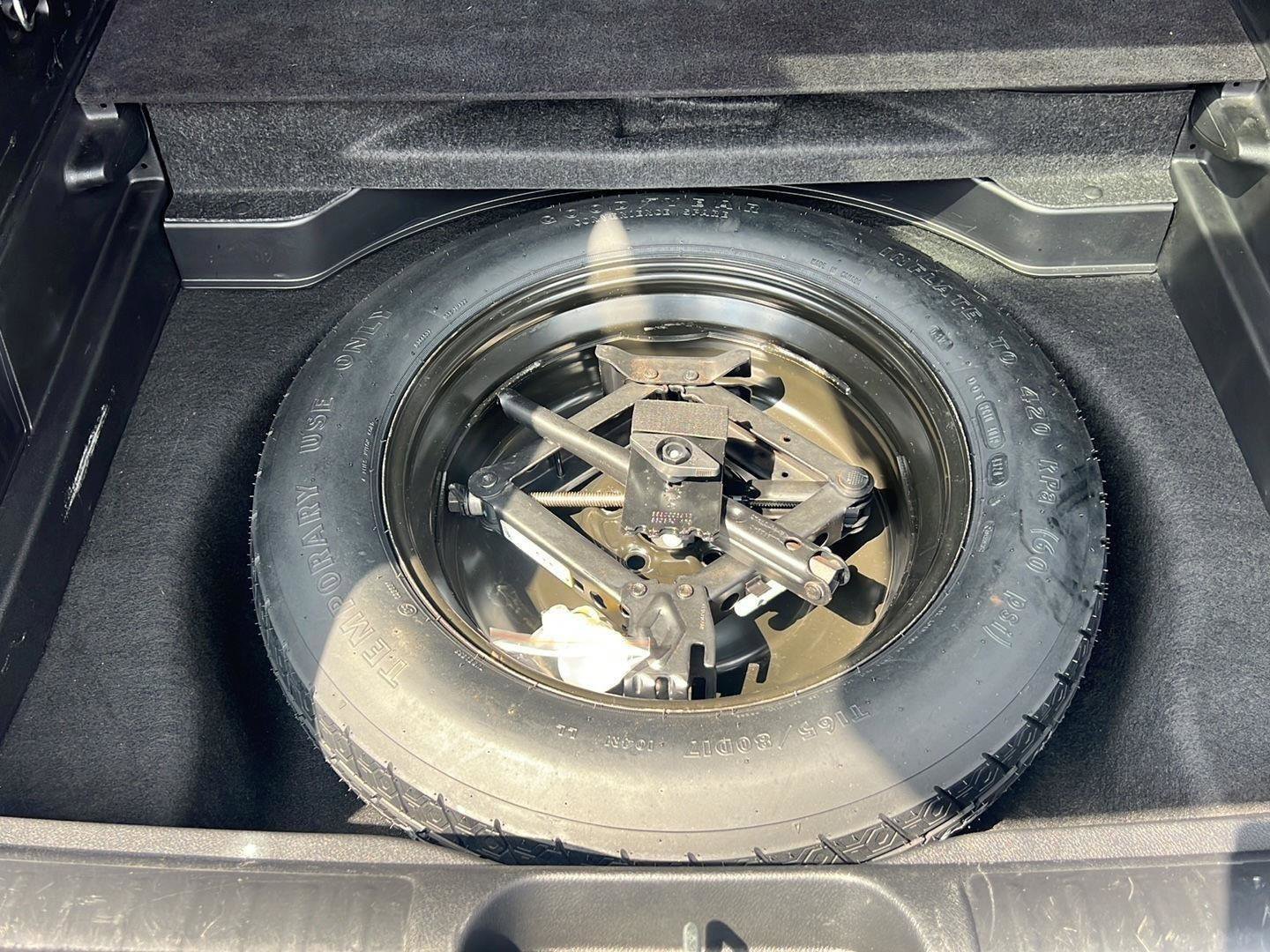 Used 2021 Jeep Cherokee Latitude Lux w/ Comfort/Convenience Group image 10