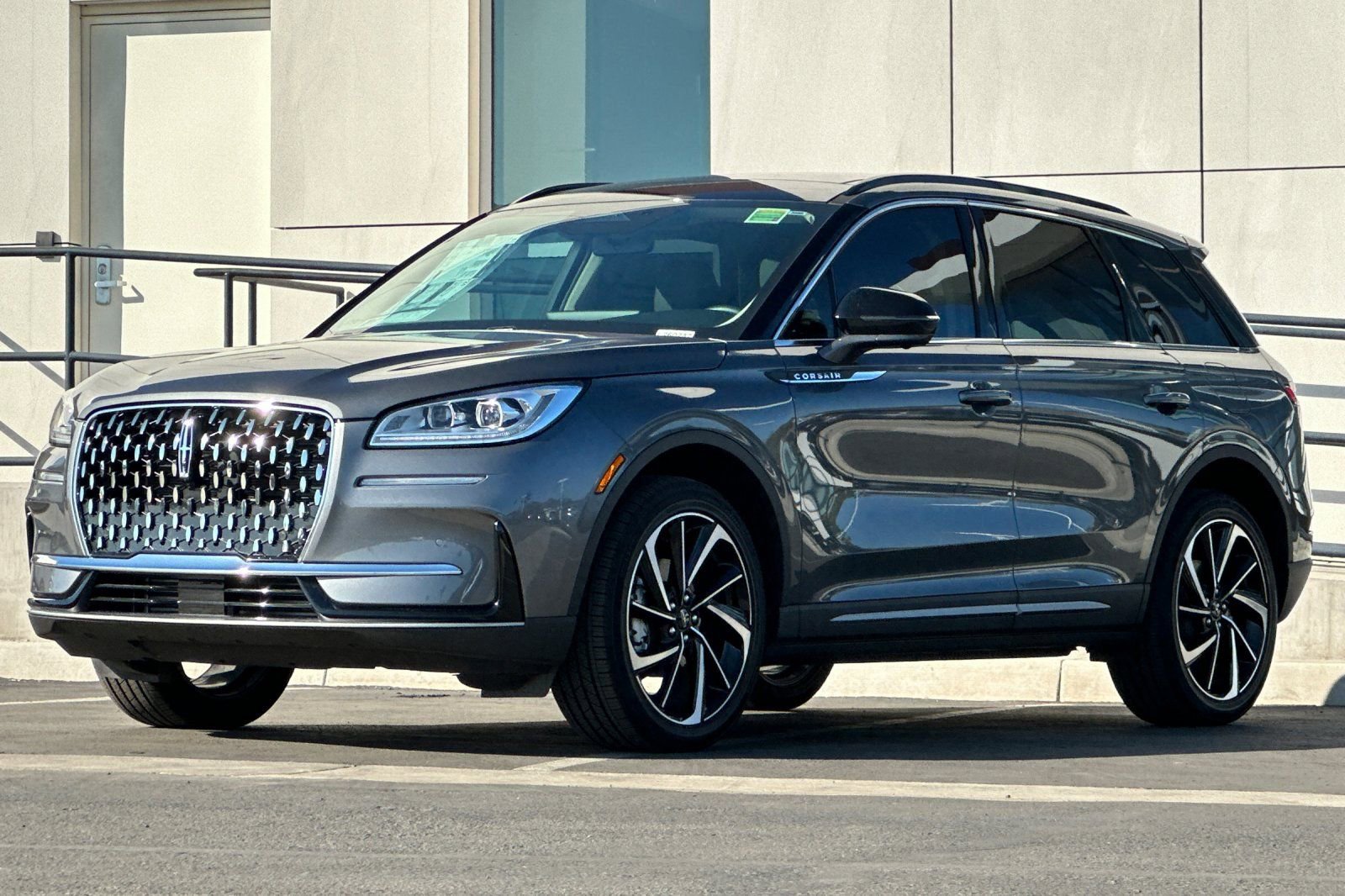 New 2025 Lincoln Corsair Reserve image 7