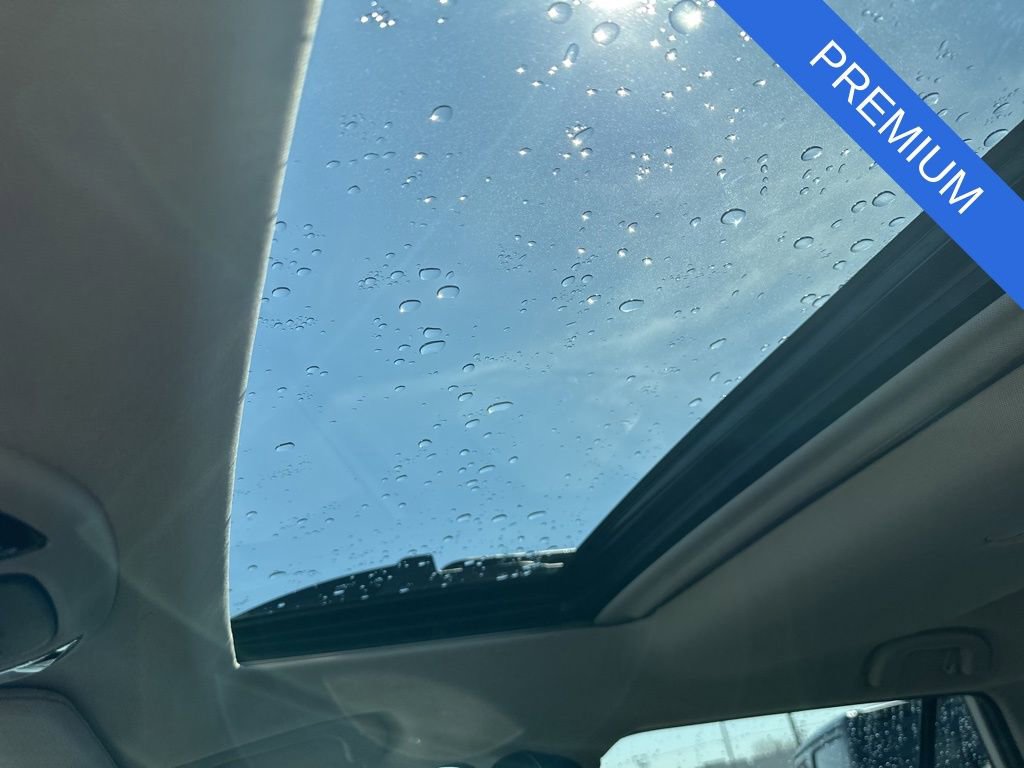 Used 2022 Subaru Outback Premium image 23