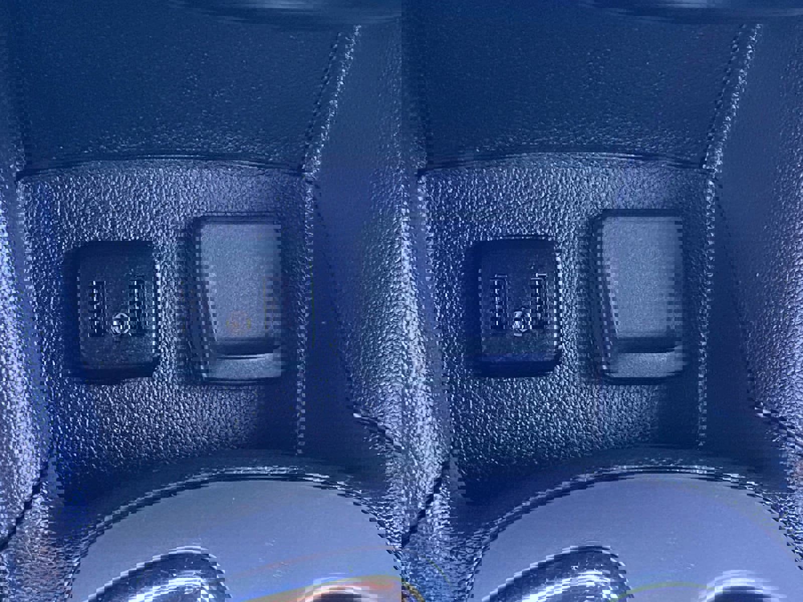 Used 2019 Chevrolet Cruze LT w/ Convenience Package image 30