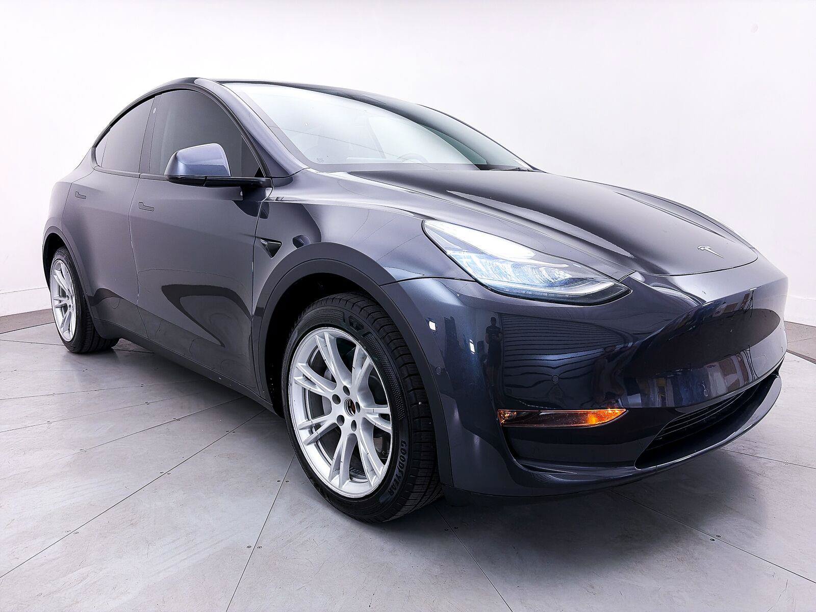 Used 2021 Tesla Model Y Long Range AWD/4WD image 10