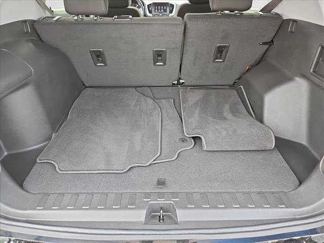Used 2024 GMC Terrain SLE w/ Driver Convenience Package FWD image 6