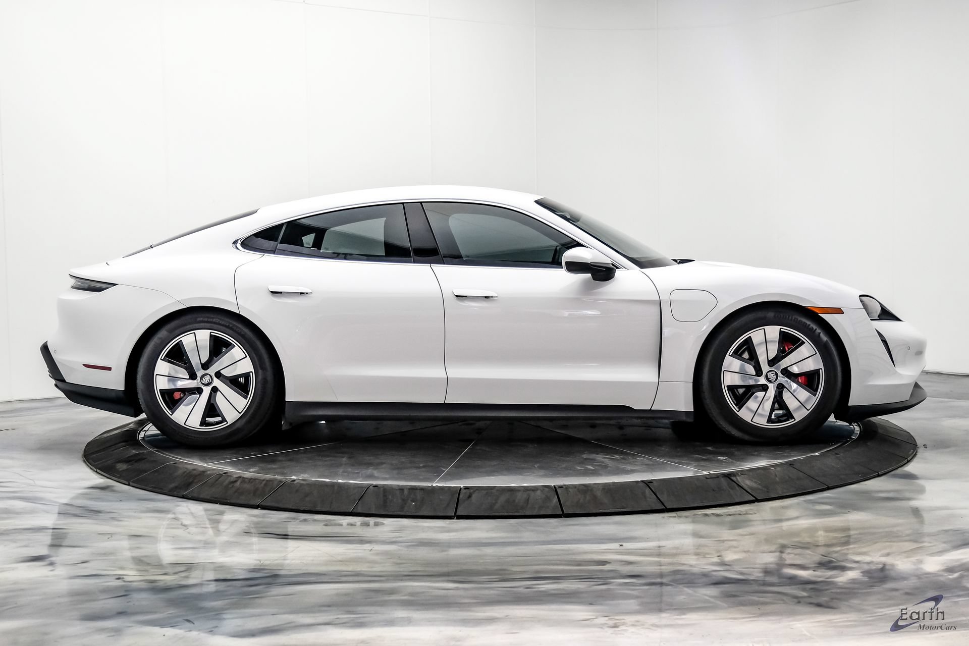 Used 2023 Porsche Taycan 4S AWD/4WD image 18