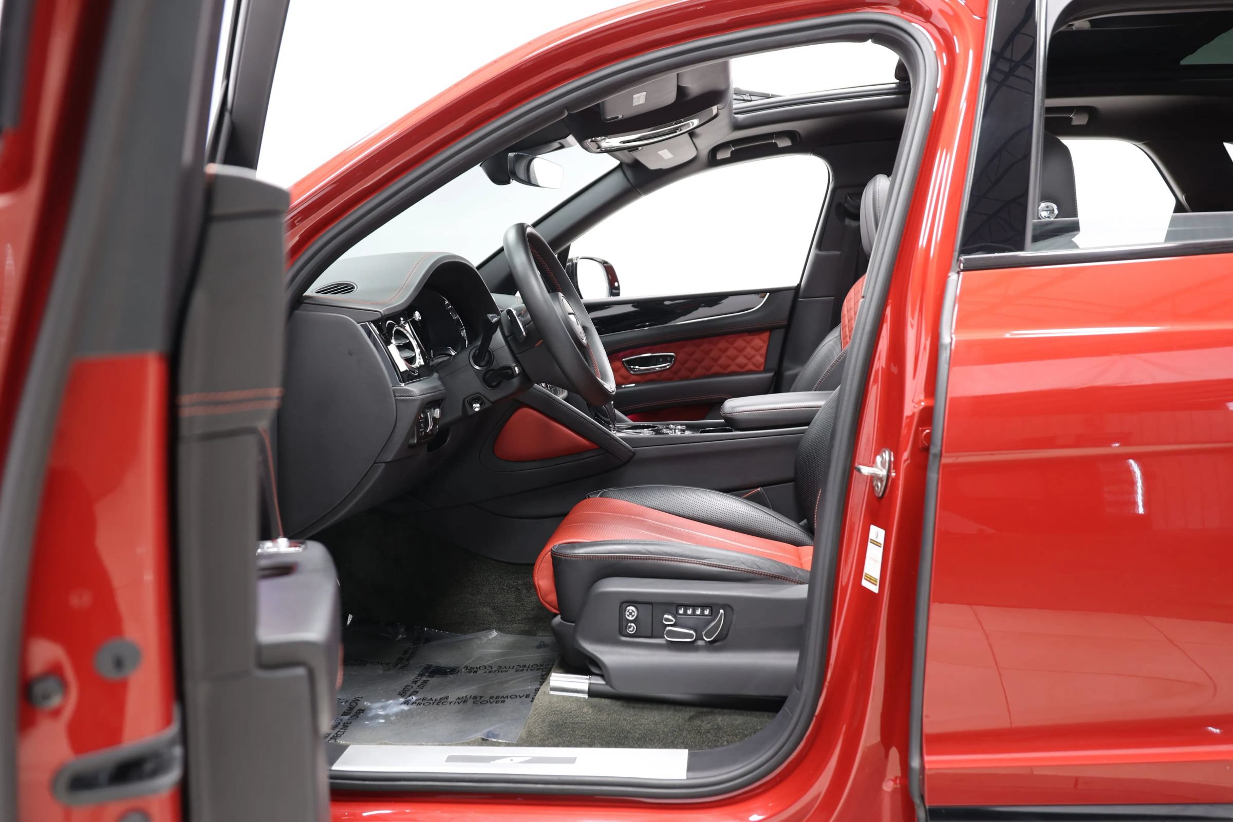 Used 2022 Bentley Bentayga AWD/4WD image 14
