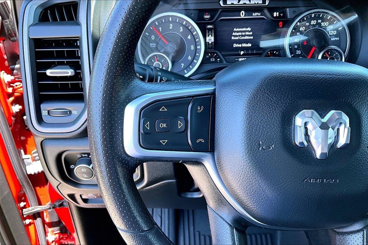 Used 2025 RAM 1500 Warlock AWD/4WD image 11