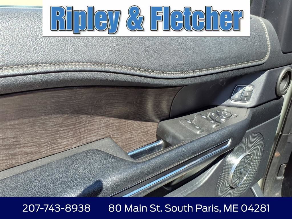 Used 2021 Ford Expedition Limited AWD/4WD image 12