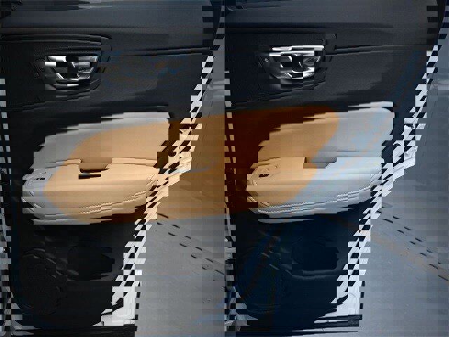 Certified 2025 Volvo XC60 T8 Ultra w/ Protection Package Premier image 28