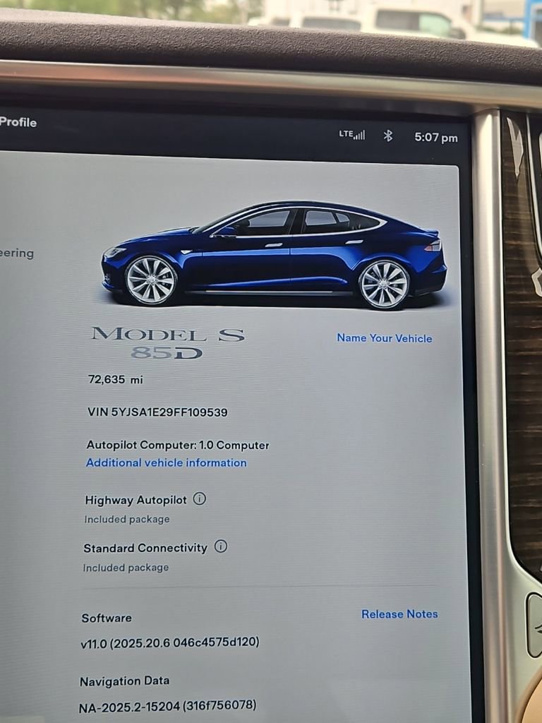 Used 2015 Tesla Model S 85D image 15