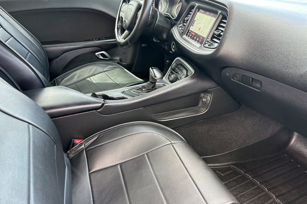 Used 2020 Dodge Challenger R/T RWD image 15