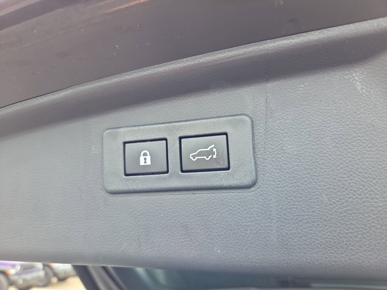 Used 2024 Subaru Outback Limited AWD/4WD image 12