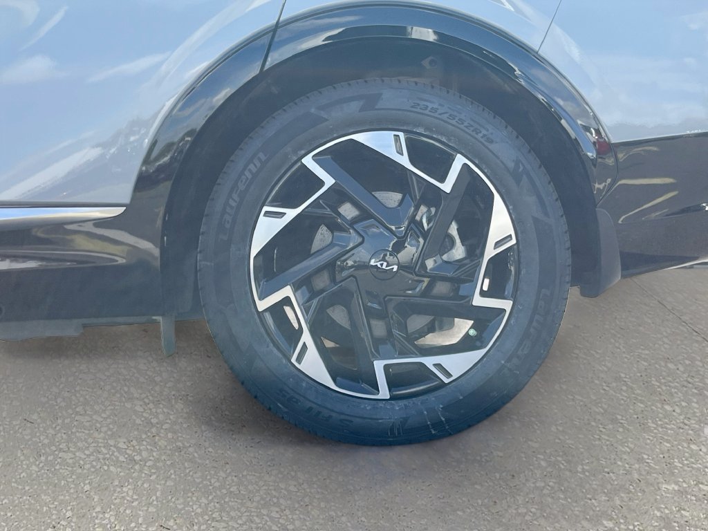 Used 2025 Kia Sportage SX FWD image 31