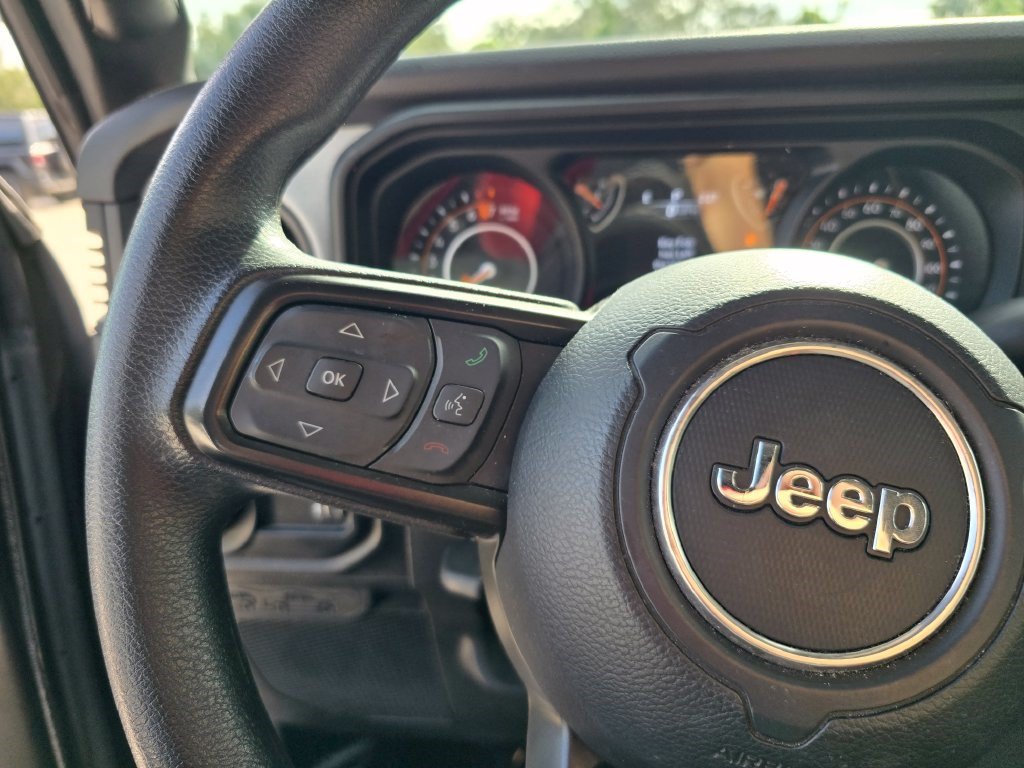 Used 2025 Jeep Gladiator Sport AWD/4WD image 20