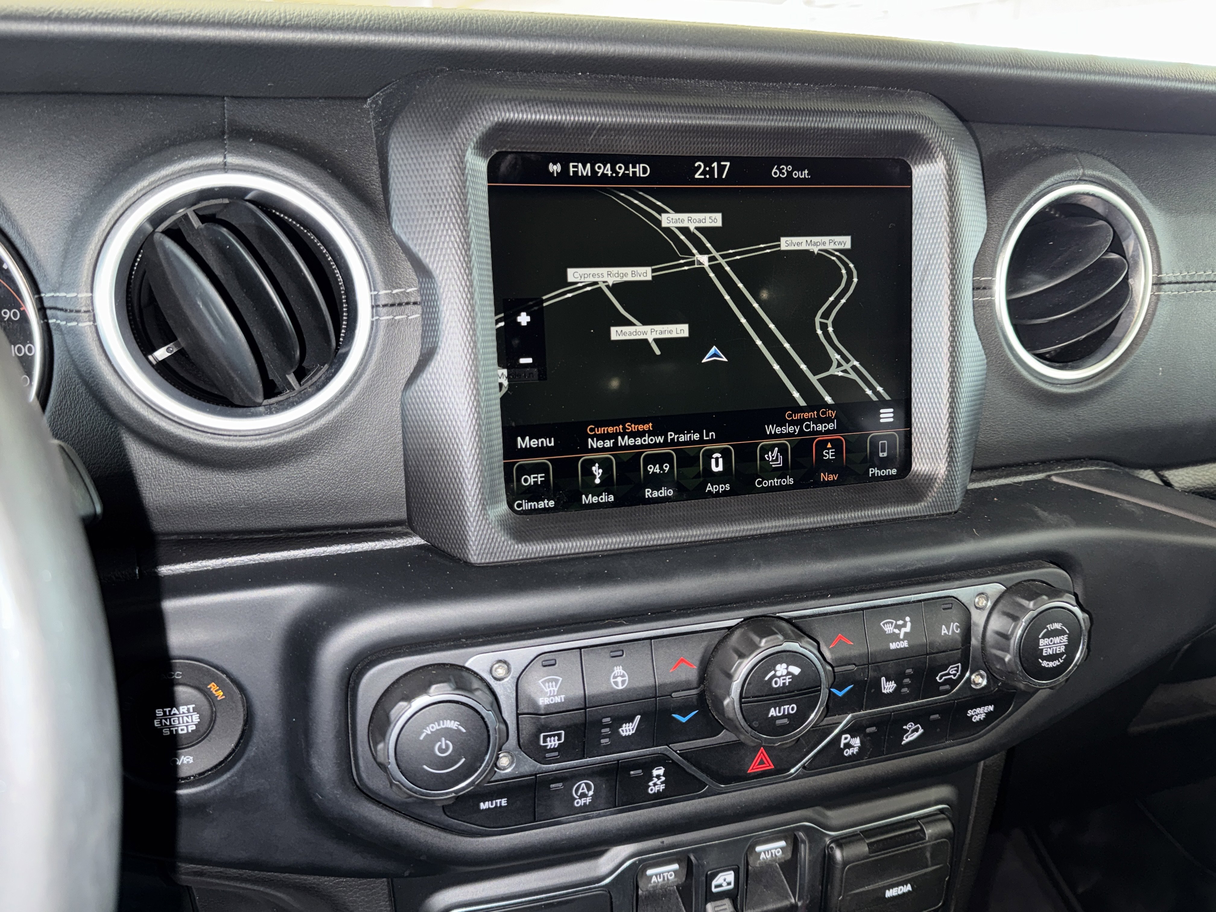 Used 2019 Jeep Wrangler Unlimited Sahara image 25
