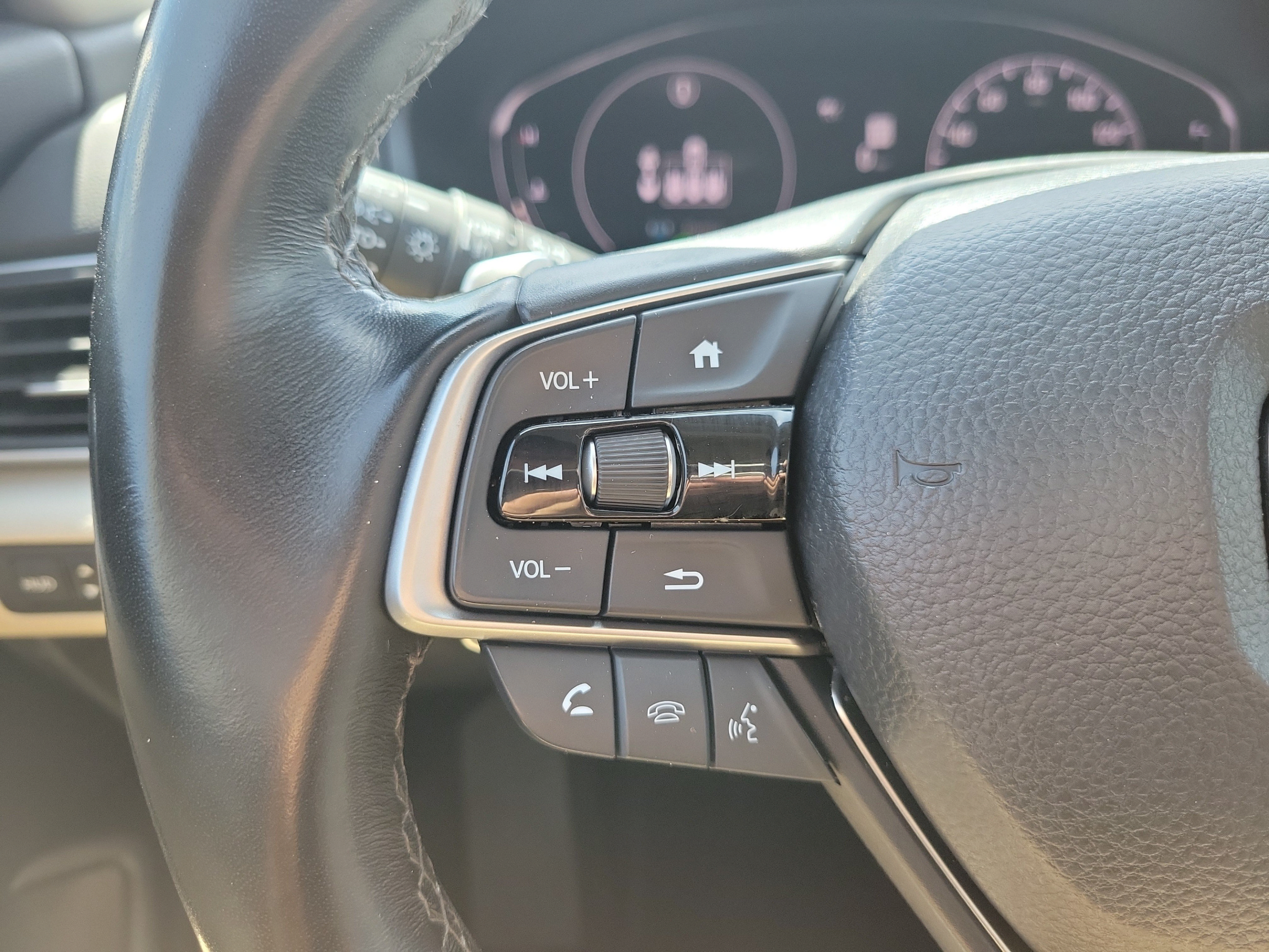 Used 2022 Honda Accord Touring image 30