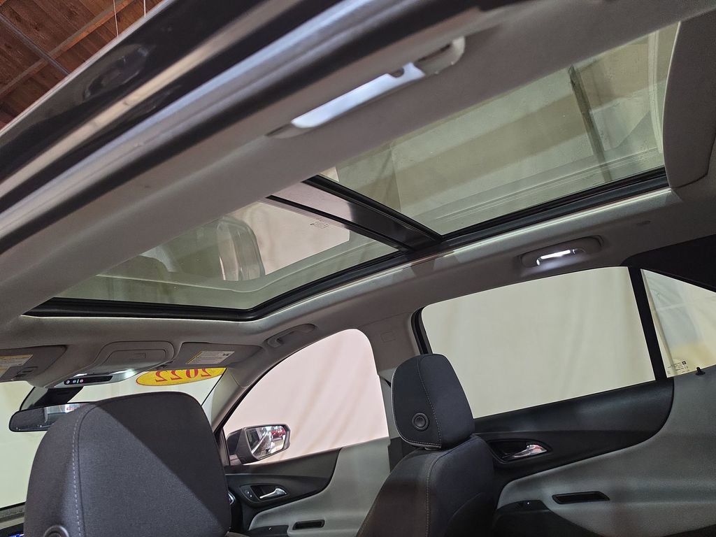 Used 2022 Chevrolet Equinox LT FWD image 16