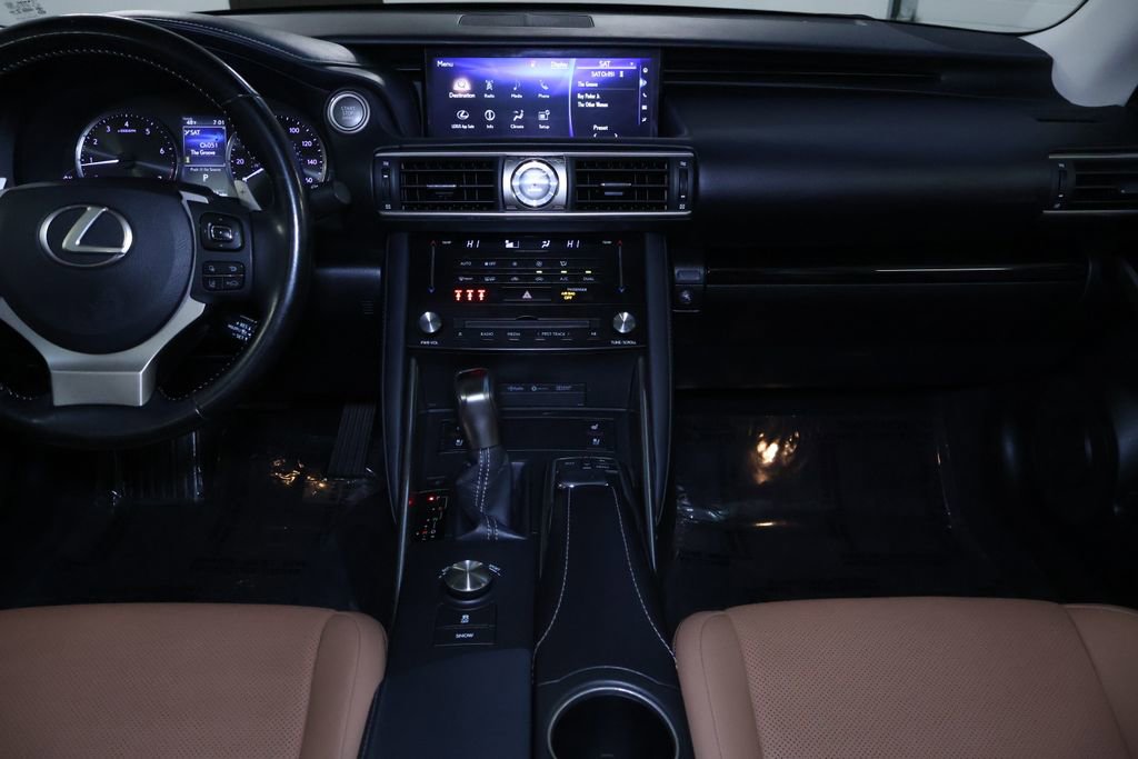 Used 2017 Lexus IS 300 AWD image 17