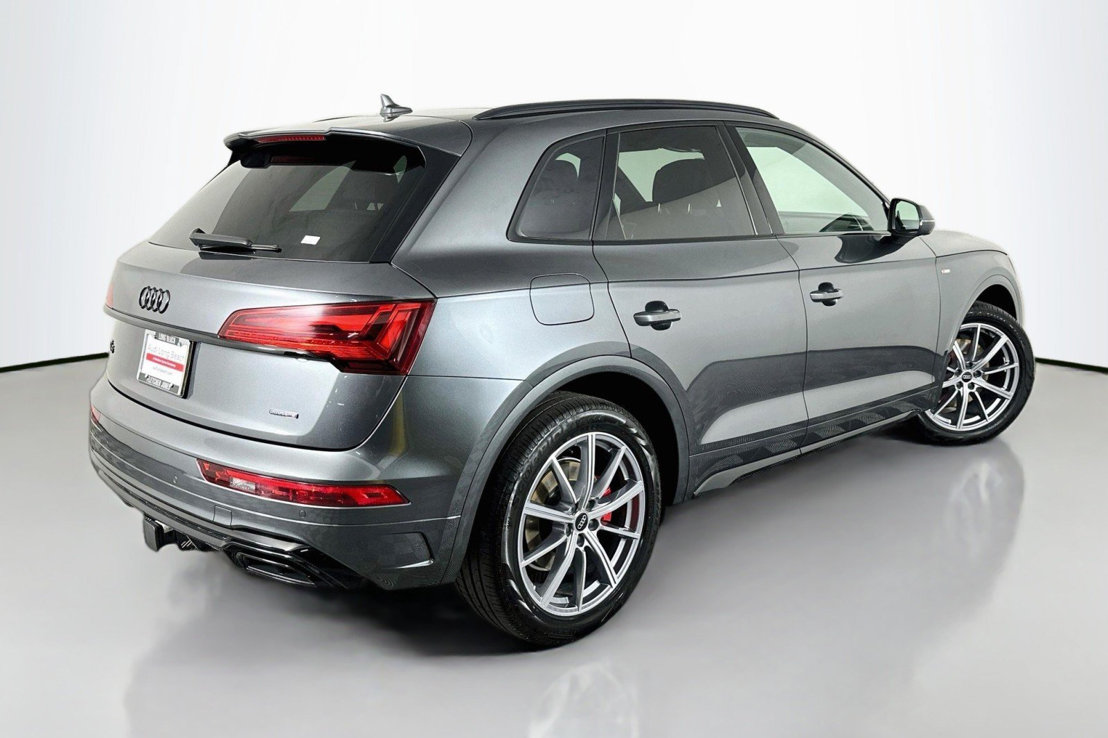 Used 2024 Audi Q5 e Premium Plus w/ Premium Plus Package AWD/4WD image 14