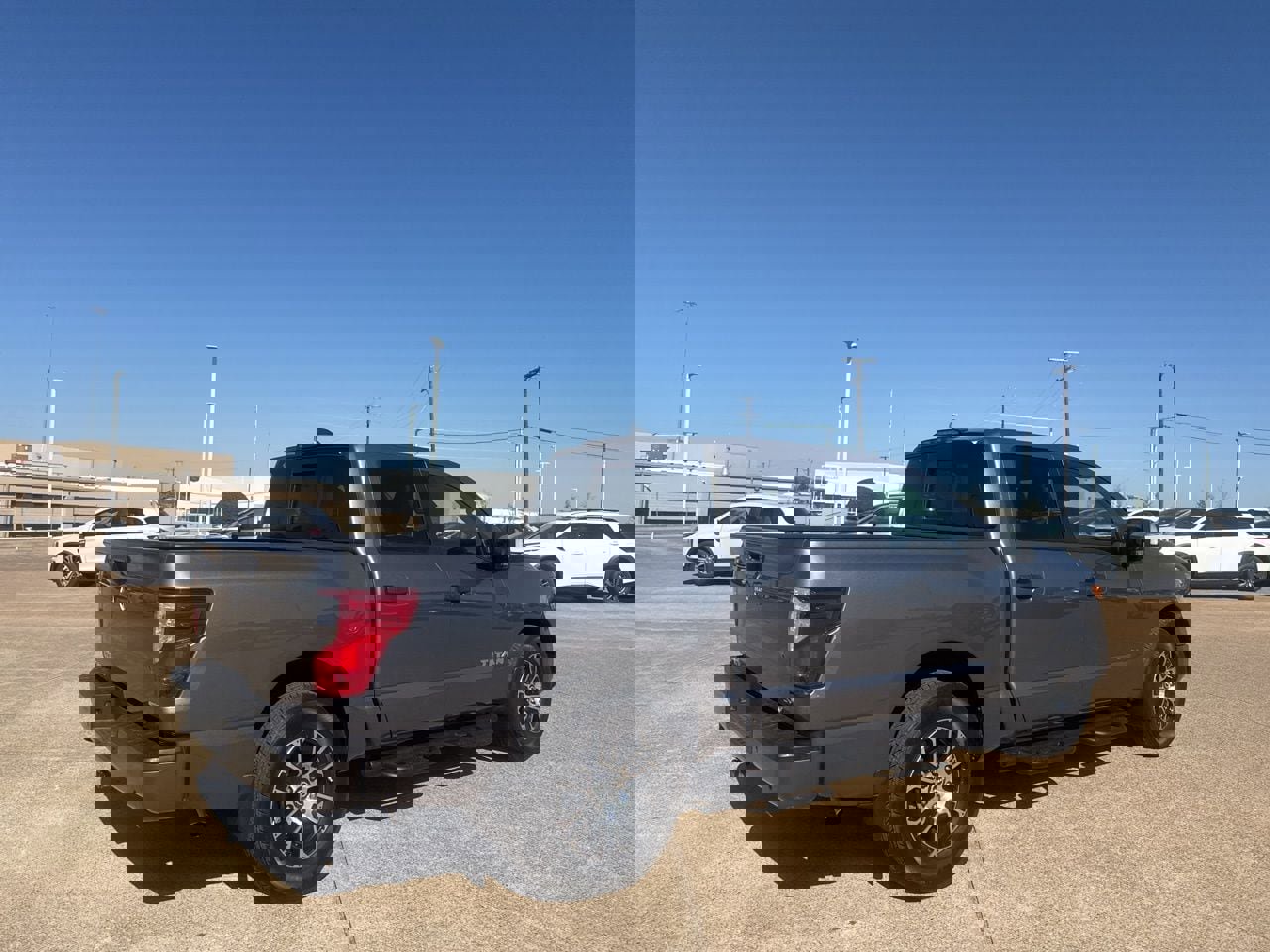 Certified 2024 Nissan Titan SV w/ SV Convenience Package image 24