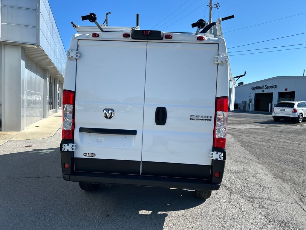 Used 2025 RAM ProMaster 2500 w/ Safety Group FWD image 6