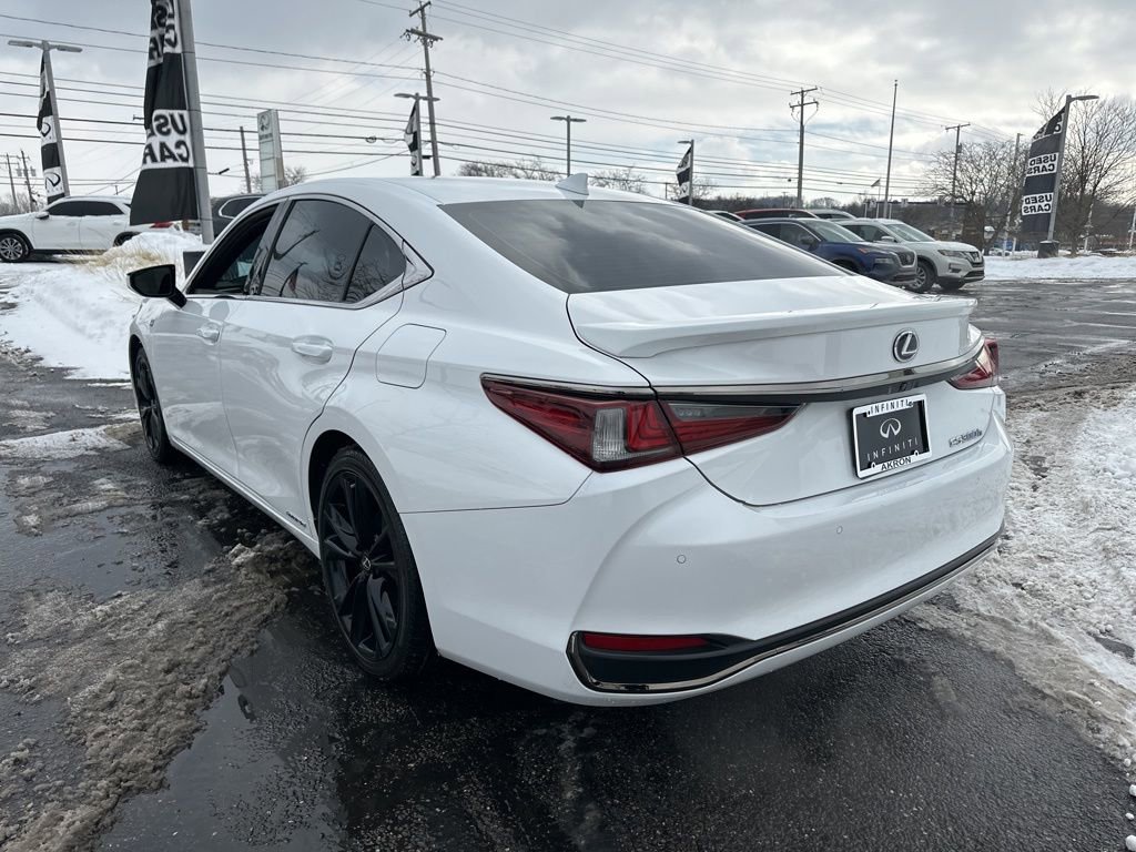 Used 2022 Lexus ES 300h F Sport w/ Accessory Package image 12