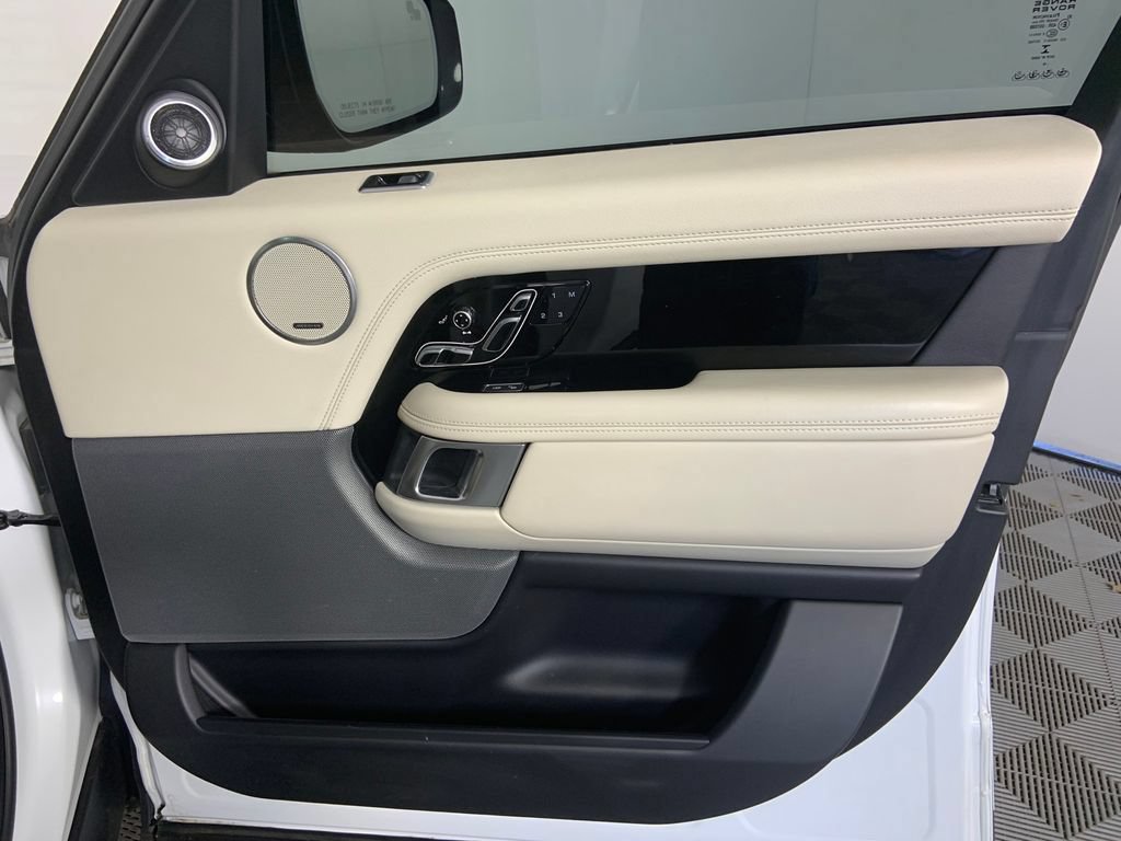 Used 2019 Land Rover Range Rover HSE AWD/4WD image 16