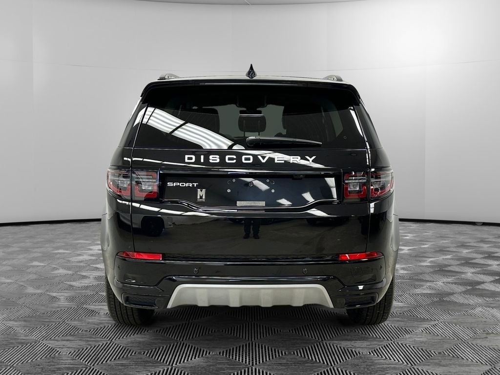 Used 2025 Land Rover Discovery Sport S image 4
