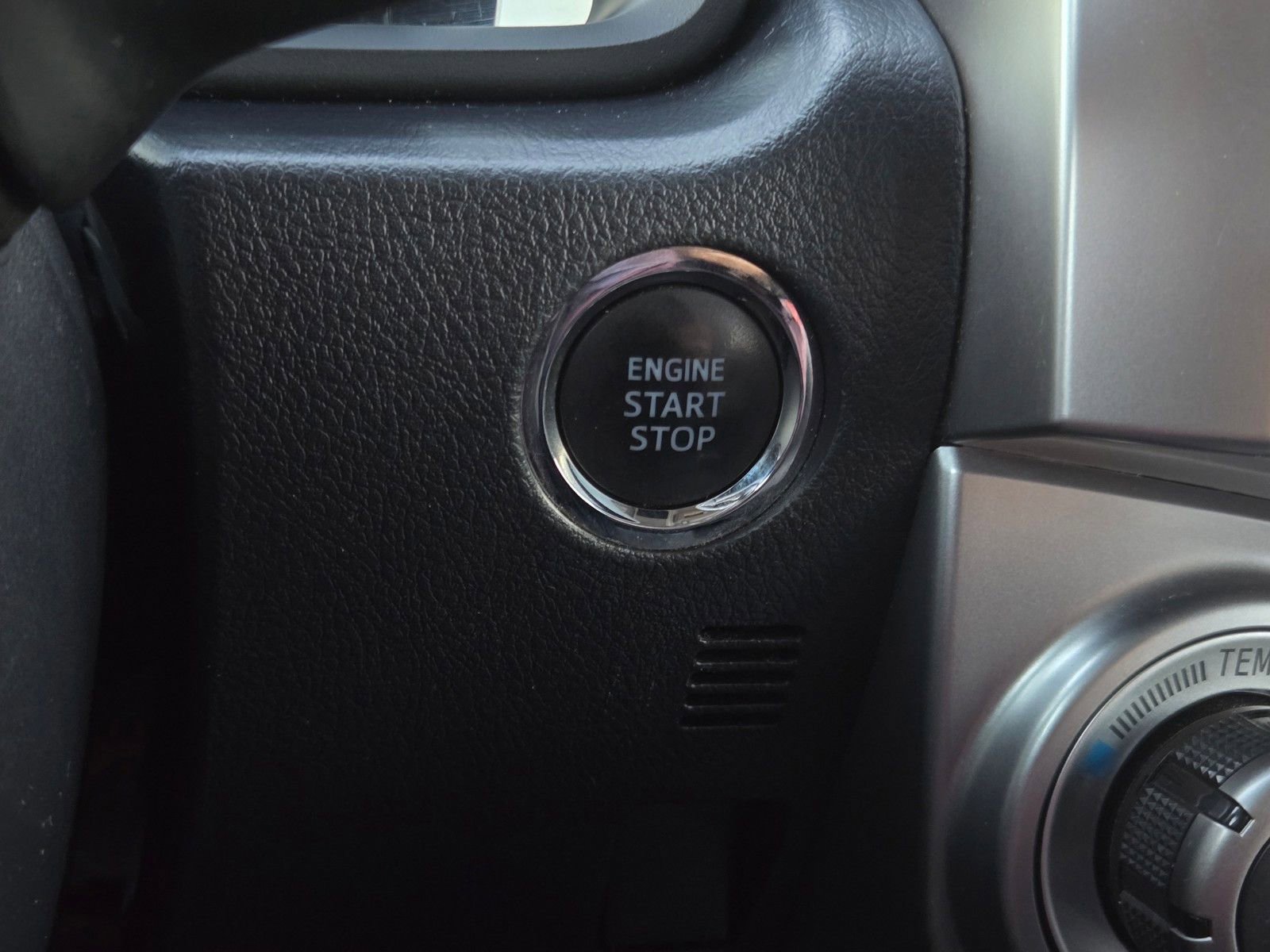 Used 2022 Toyota 4Runner Limited image 21