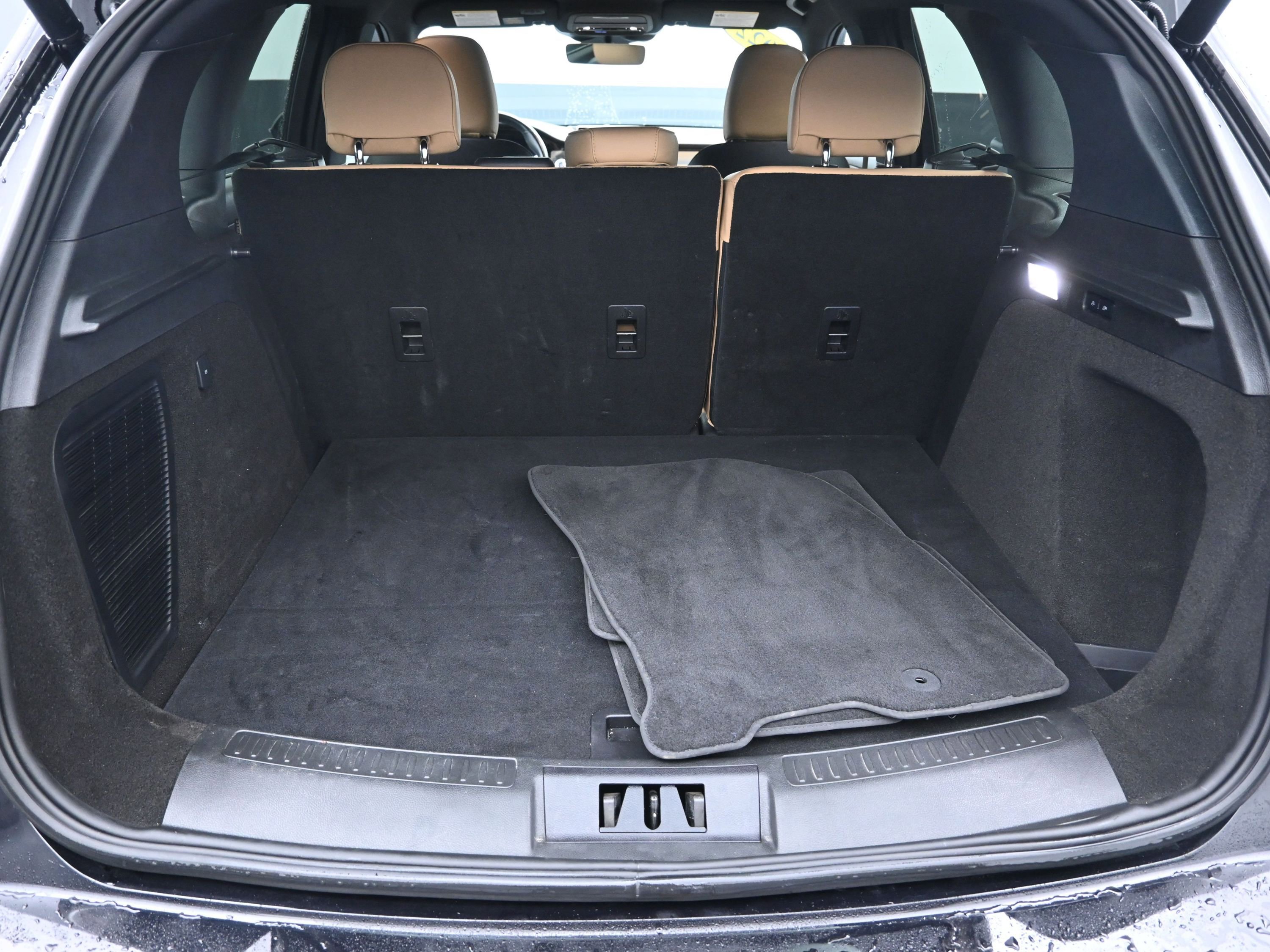 Used 2022 Lincoln Corsair Reserve w/ Equipment Group 201A image 23