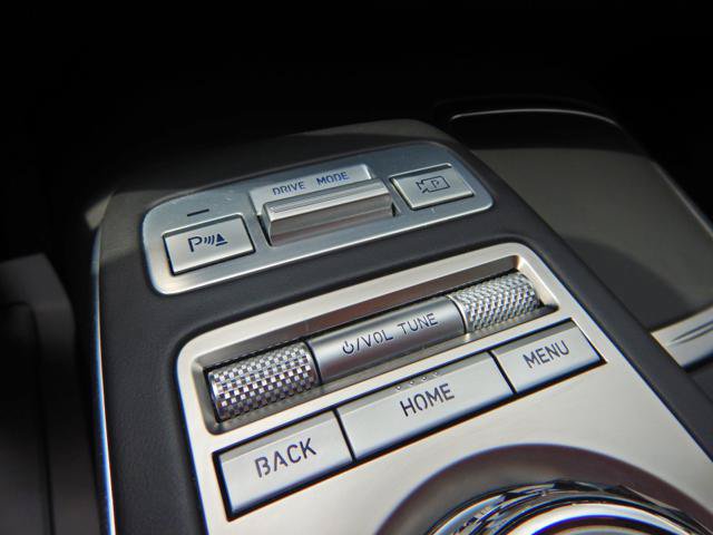 Used 2025 Genesis GV70 2.5T AWD/4WD image 18