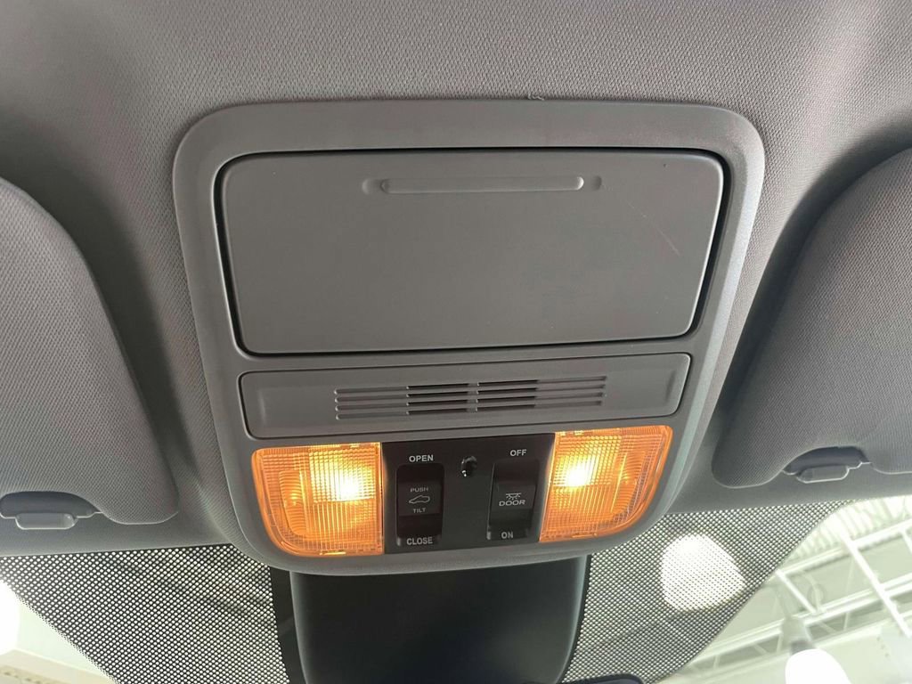 Certified 2024 Honda Odyssey EX-L image 28