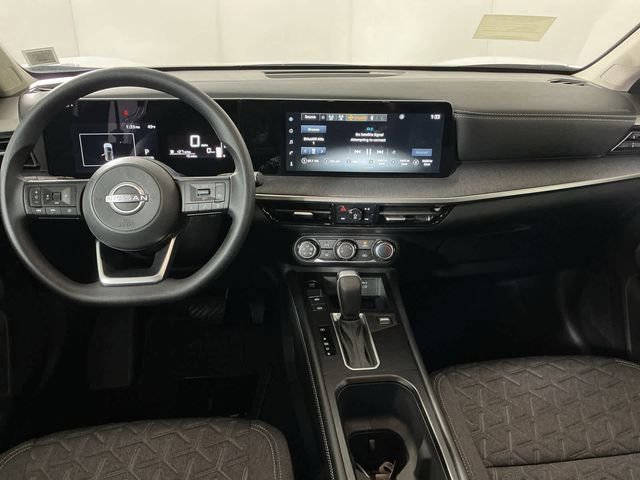 New 2025 Nissan Kicks SV image 12