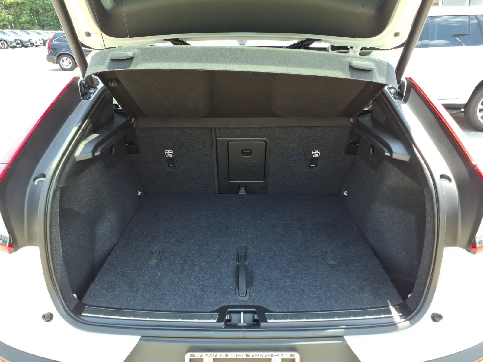 Certified 2023 Volvo C40 P8 Recharge Ultimate AWD/4WD image 26