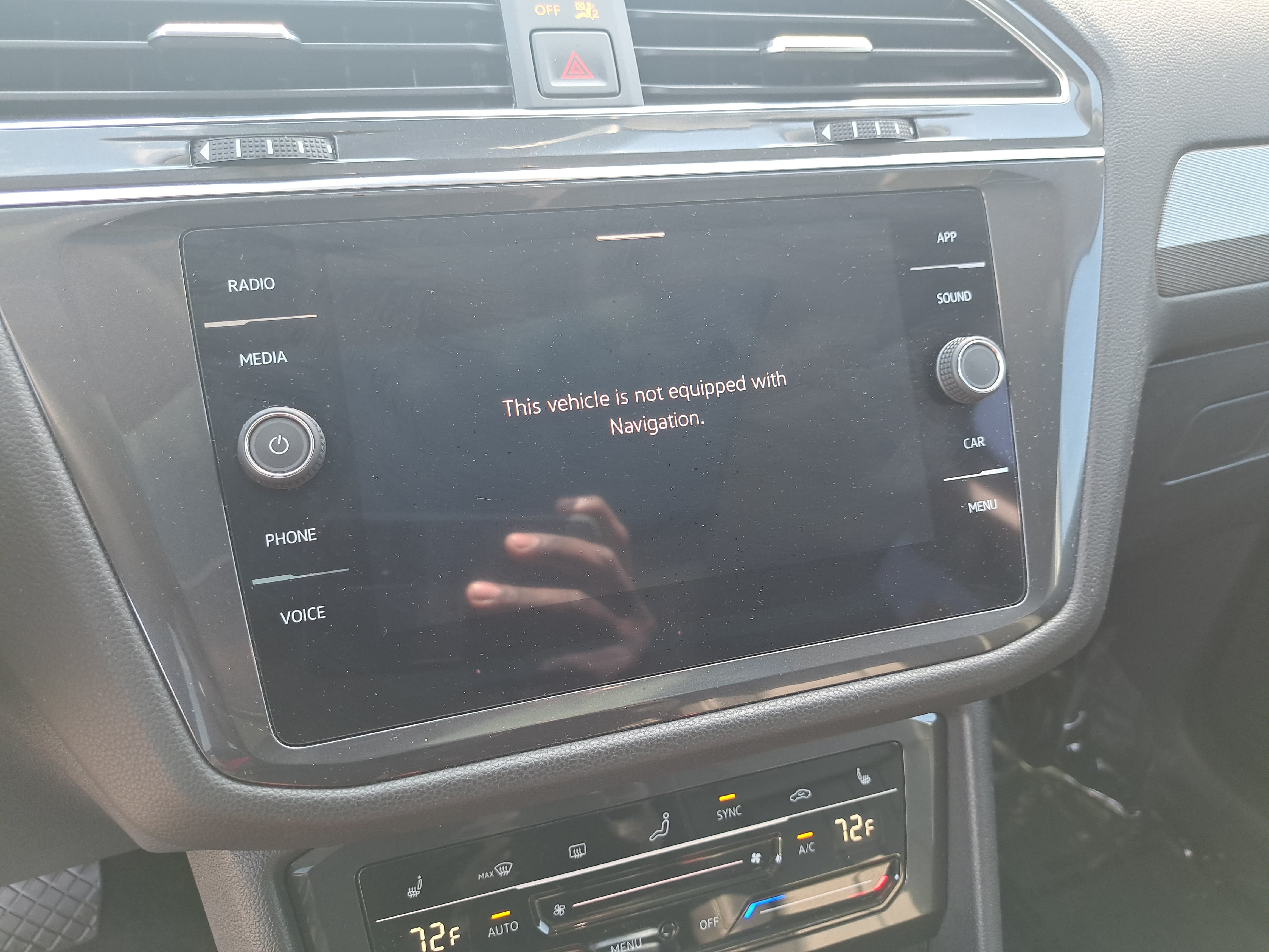 Certified 2023 Volkswagen Tiguan SE w/ Panoramic Sunroof Package AWD/4WD image 23