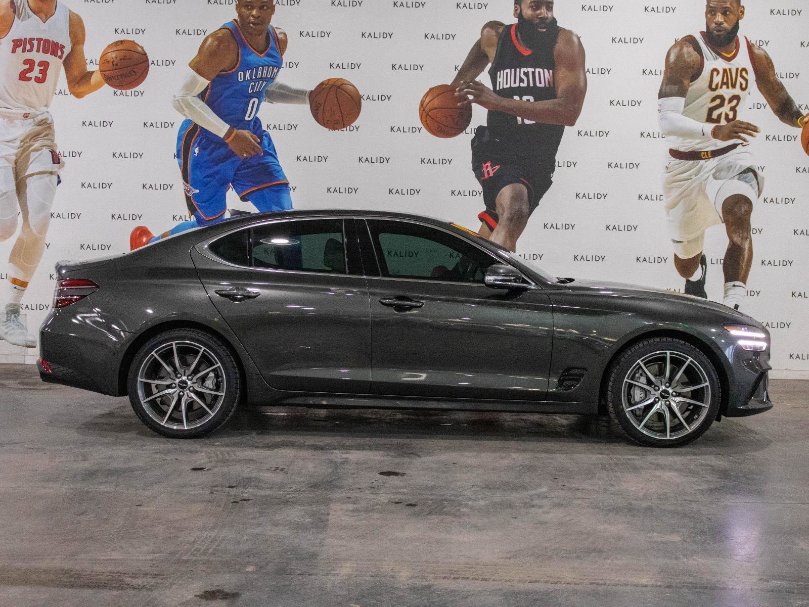 Used 2024 Genesis G70 2.5T image 18