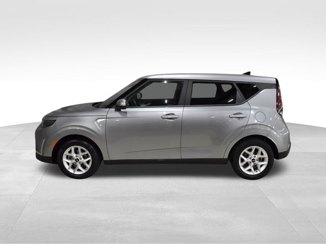 Used 2025 Kia Soul LX w/ LX Technology Package FWD image 6
