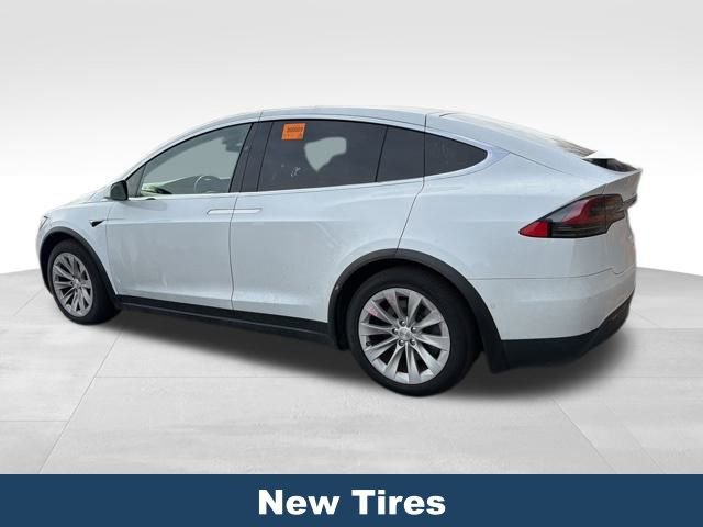 Used 2020 Tesla Model X Long Range image 5