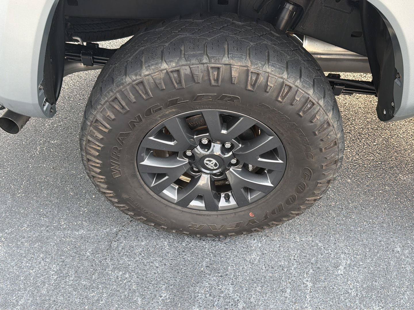 Certified 2023 Toyota Tacoma SR5 w/ Technology Package AWD/4WD image 36