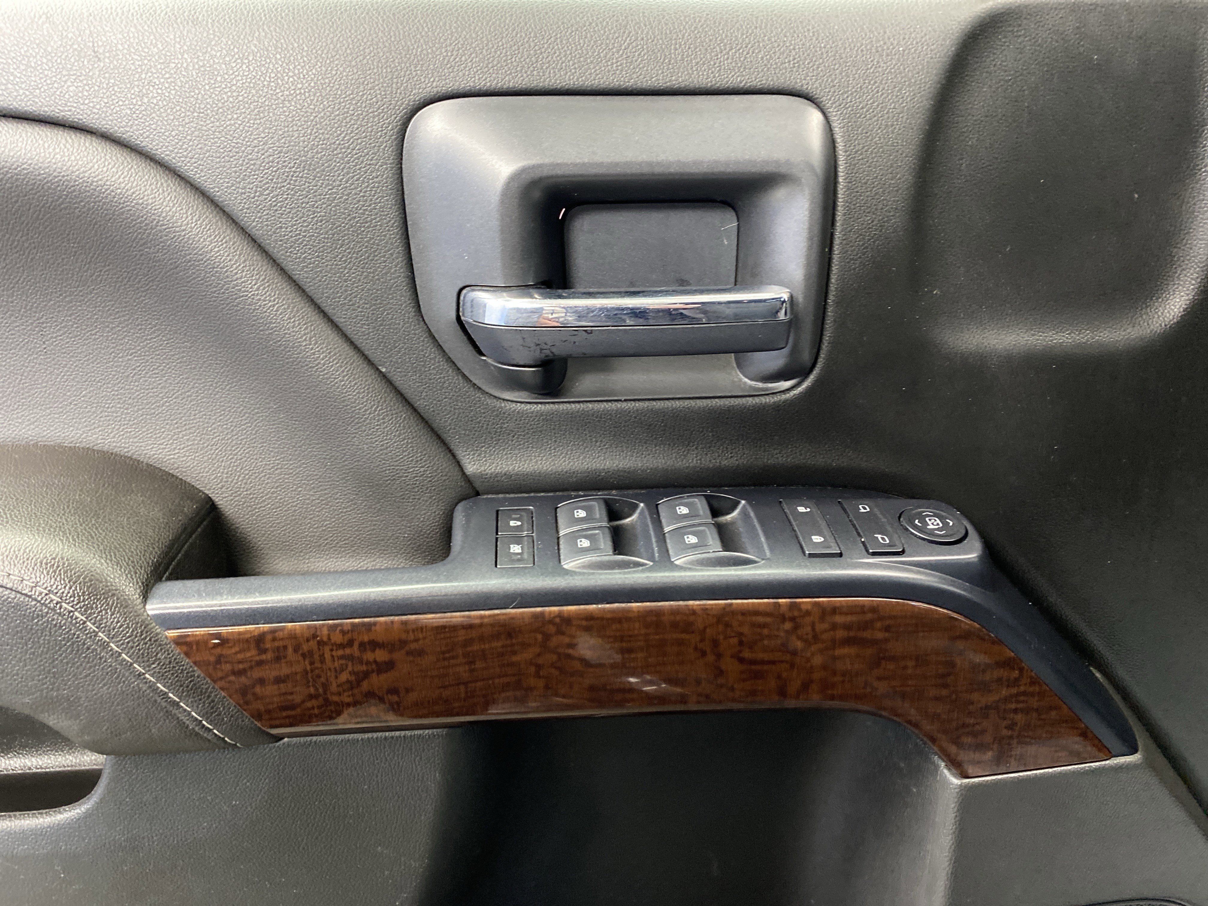 Used 2017 GMC Sierra 1500 SLE w/ SLE Value Package image 13