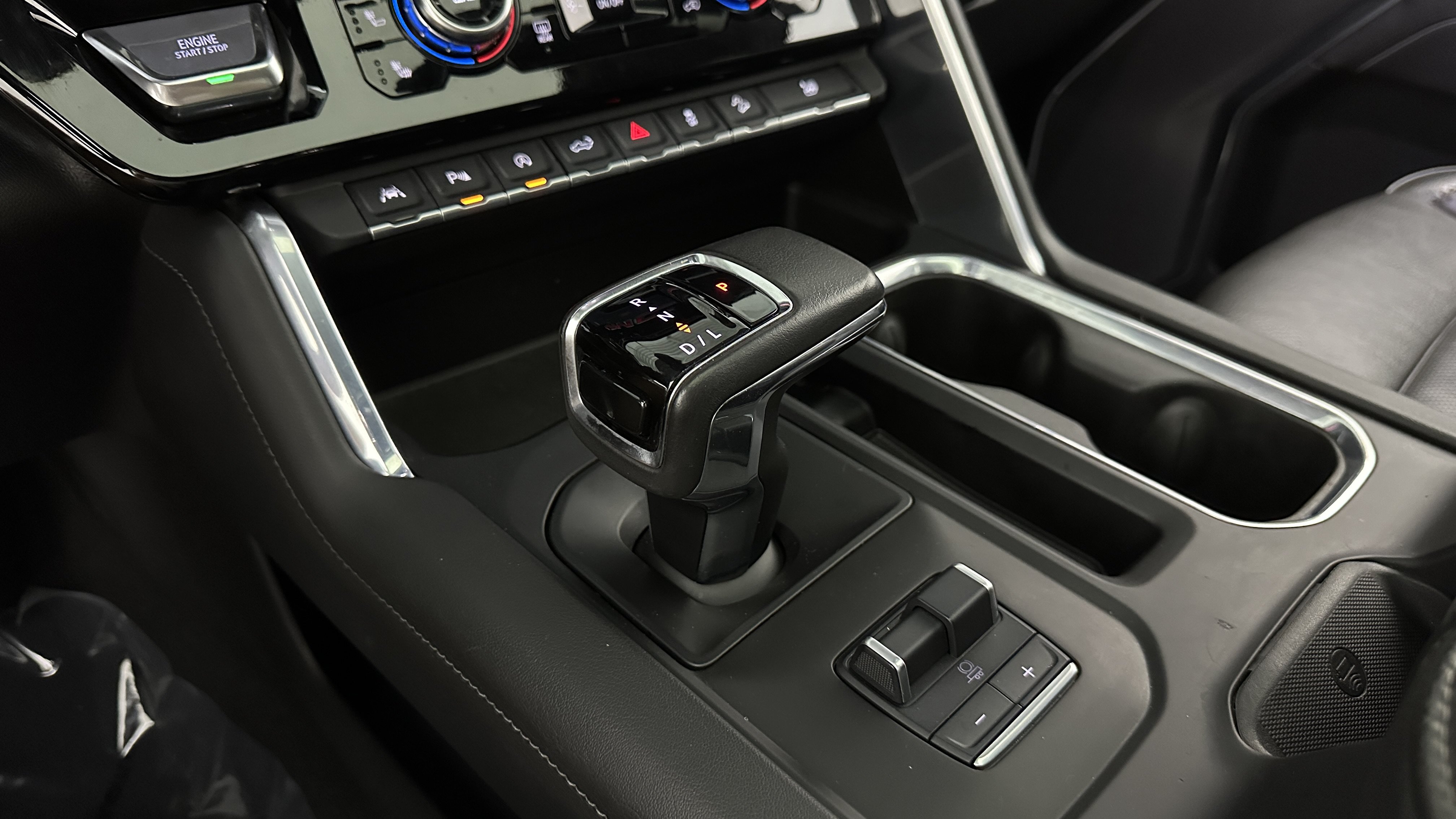 Used 2022 GMC Sierra 1500 Denali AWD/4WD image 19