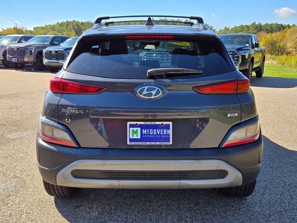 Used 2023 Hyundai Kona SEL AWD/4WD image 4