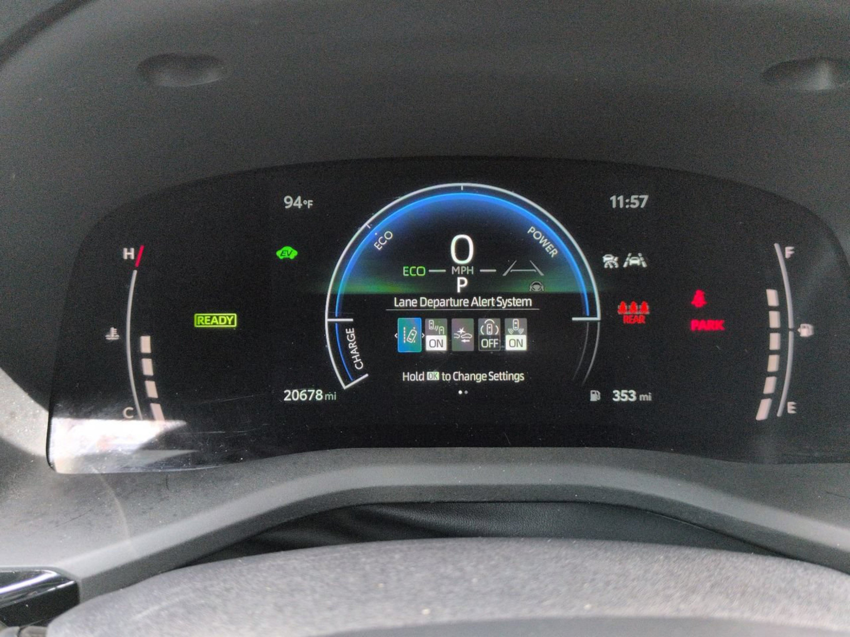 Used 2025 Toyota Camry SE FWD image 30