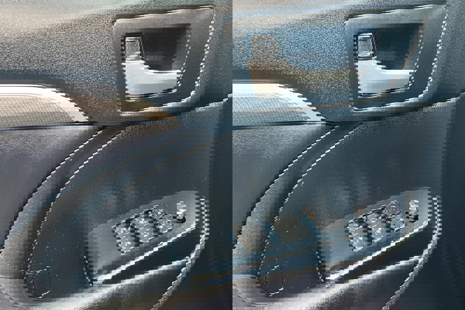 Used 2017 Toyota Highlander SE image 13