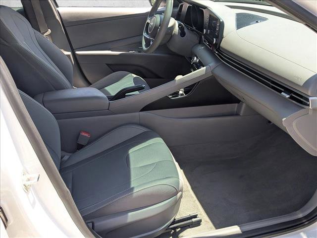 Used 2021 Hyundai Elantra SEL FWD image 20
