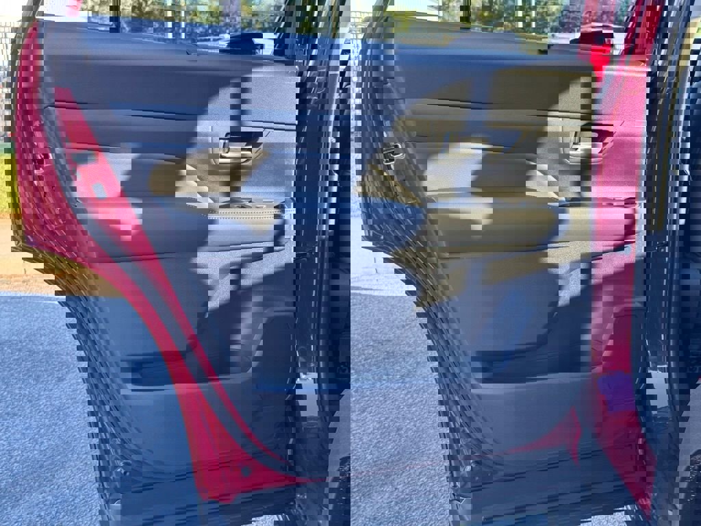 Used 2025 Toyota Grand Highlander FWD image 26